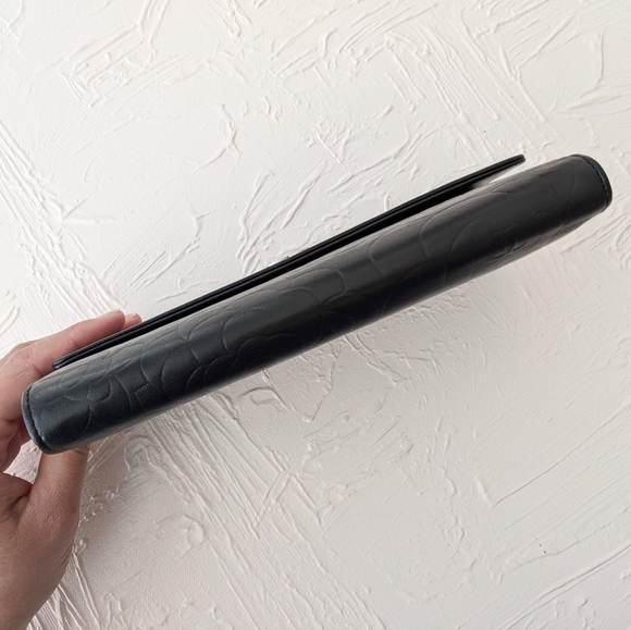 Chanel Camellia wallet - Picture 9 of 12